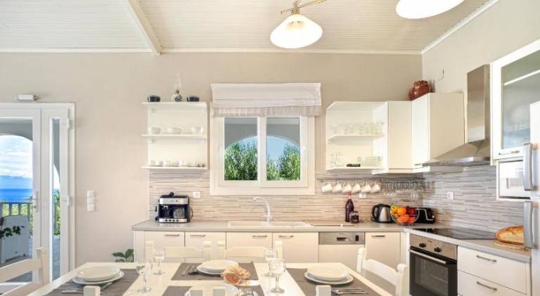 Fully equipped pleasant villa with yard, barbeque & private pool | Perfect for remote work | Dogs allowed — photo 4