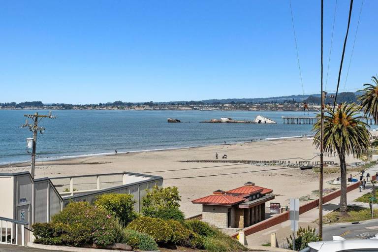 House Aptos