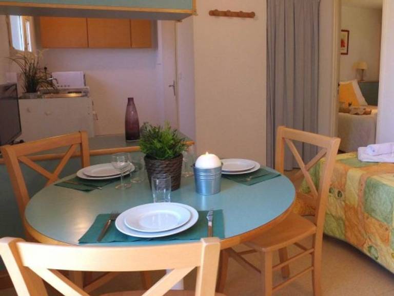 Family-oriented vacation home with heated pool & terrace | Dogs allowed — photo 5