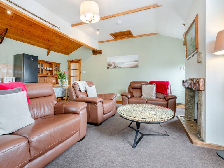 Cottage with garden | River view — photo 4