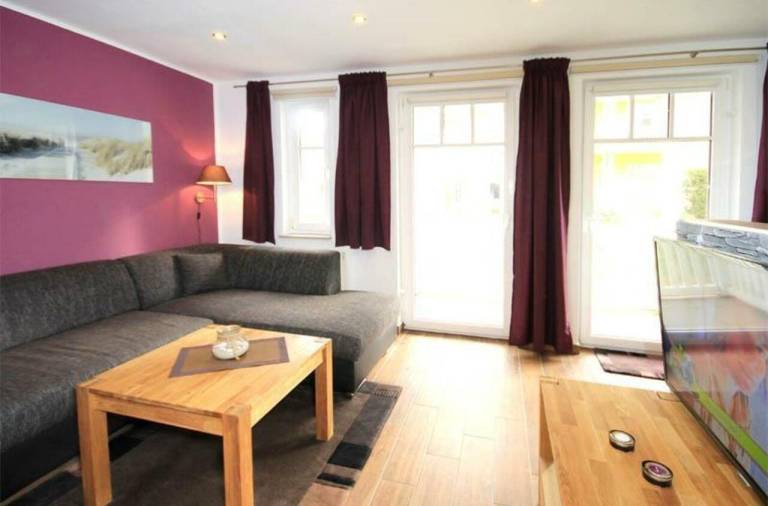 Pleasant apartment with terrace | Next to the beach | Pets allowed in Kuehlungsborn