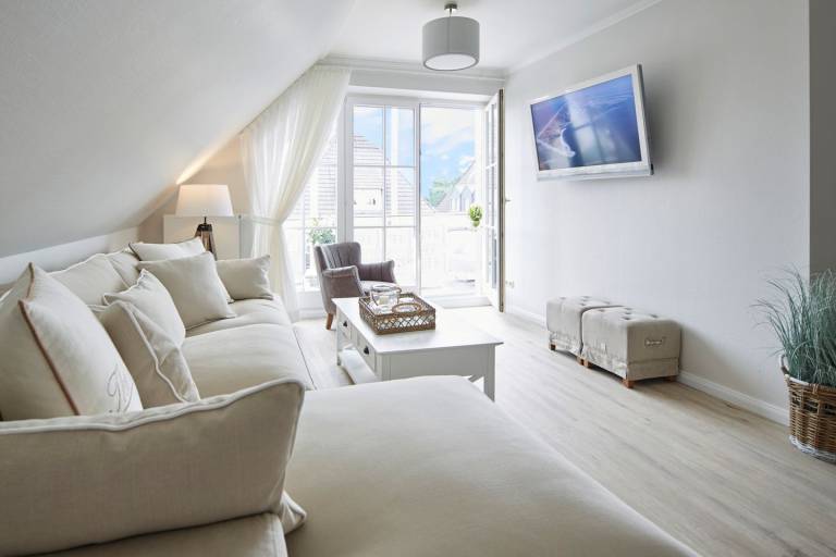Apartment „SternenMeer“ – Penthouse über den Dächern von Timmendorfer Strand — photo 2