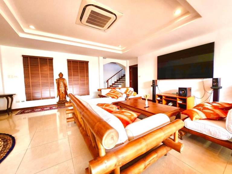 Coconut Palms. Large & elegant pool villa Phuket — photo 2