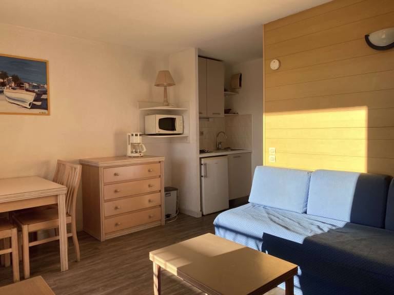 Holiday apartment with pool — photo 5