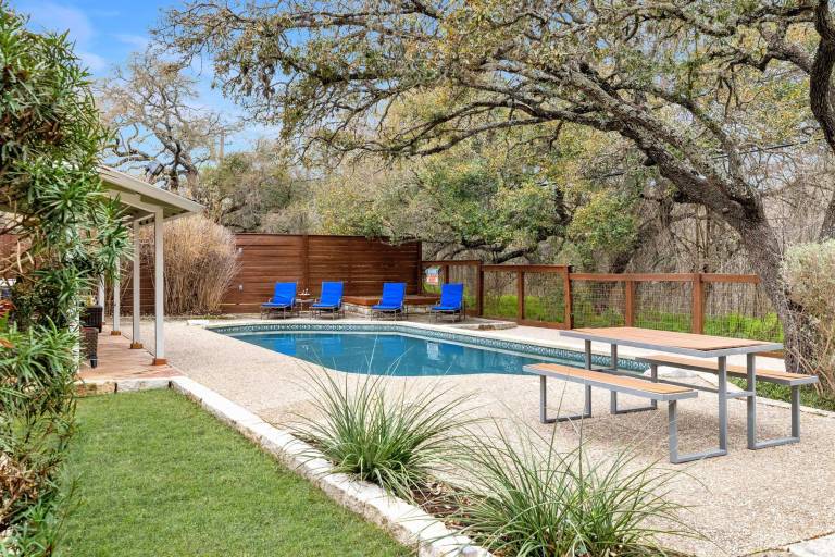 House Village At Western Oaks