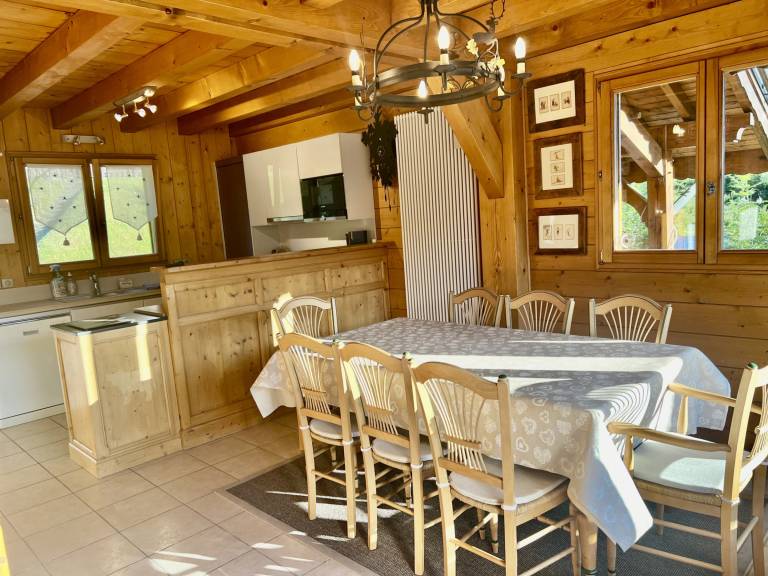 Chalet with garden — photo 5