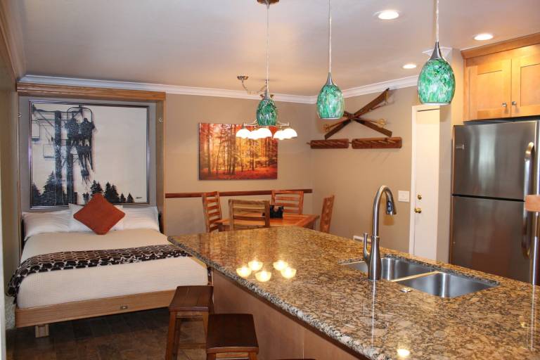 Condo with pool — photo 5