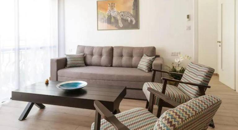 Perfect location 3 bedrooms in Tel Aviv