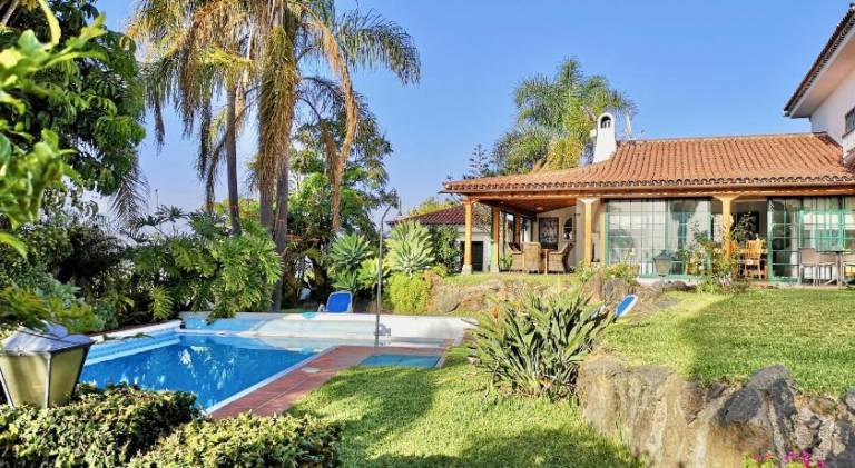 House with BBQ, yard & terrace | Suitable for remote work in Santa Cruz de Tenerife
