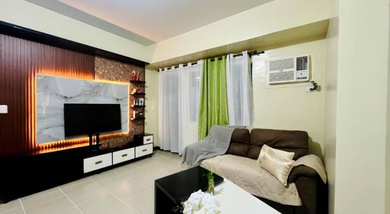 Holiday apartment with pool in Quezon City