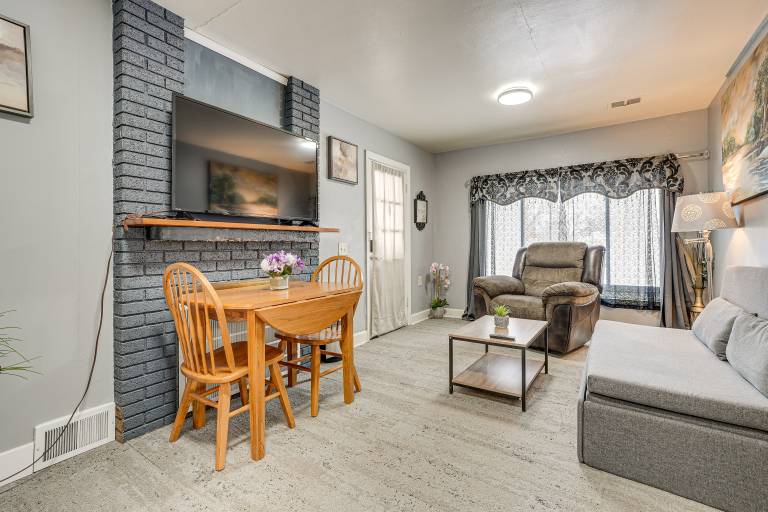 Kalamazoo Vacation Rental Near Golf & Parks