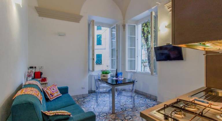Apartment with 2 rooms for 6 persons in Finale Ligure