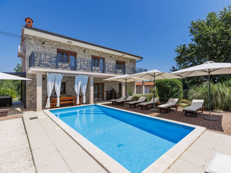 Ferienhaus Šarići