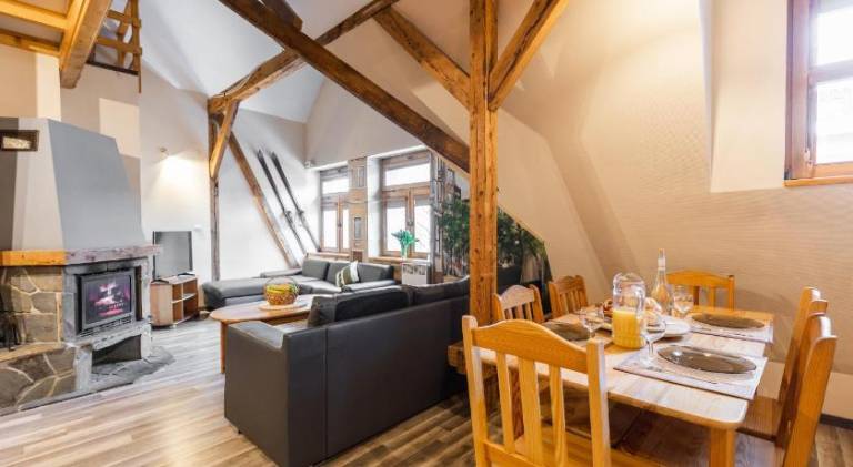 Rental apartment with 4 rooms for 12 persons — photo 4