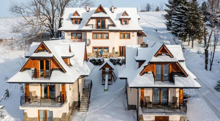 Chalet with jacuzzi, sauna & yard — photo 4