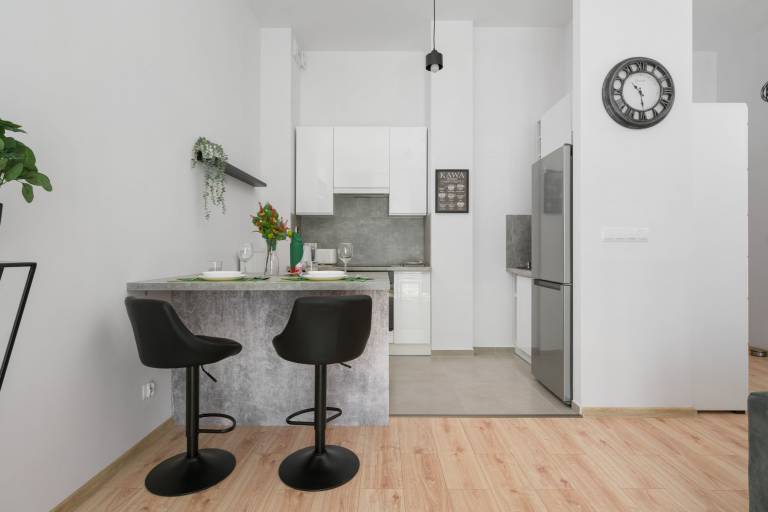 Edmund Kajdasz 32 1 Bedroom Parking Terrace — photo 5