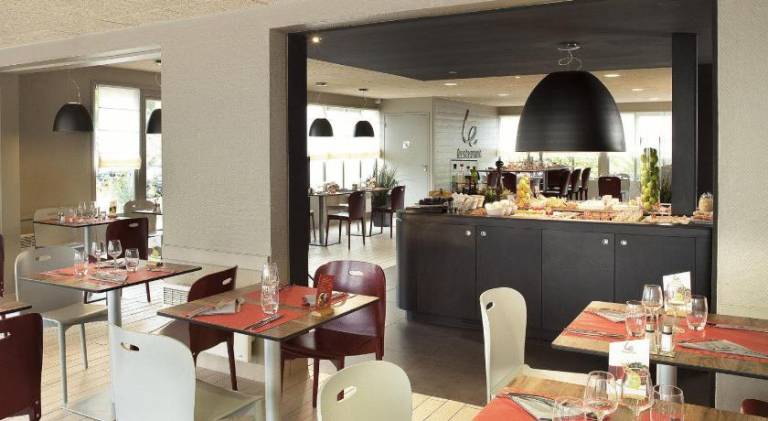 Hotel Campanile Moulins - Avermes — photo 2