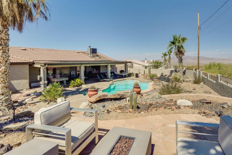 4 Mi to Lake Havasu State Park: Home w/ Mtn Views! in Lake Havasu City, AZ