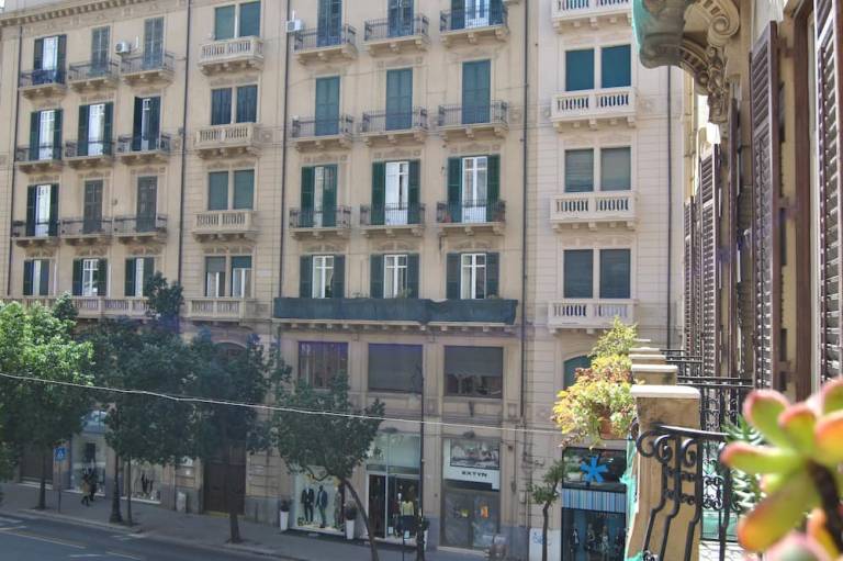 Bed & Breakfast  Palermo