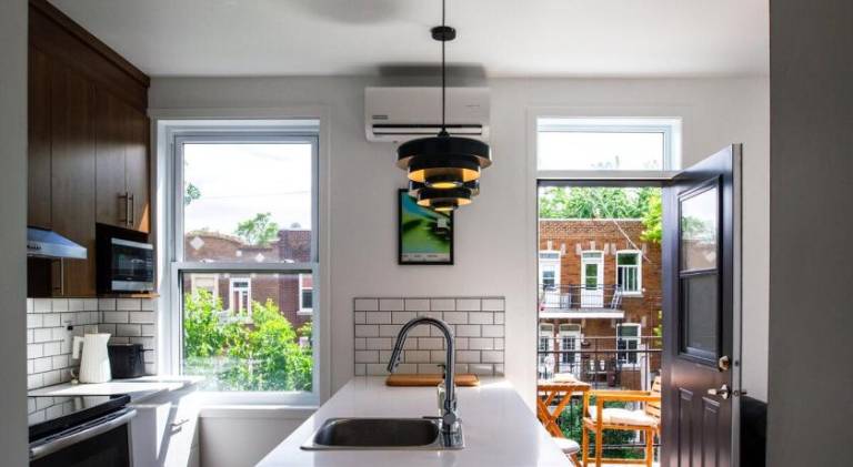 Rental apartment with 1 room for 2 persons in Montréal, QC