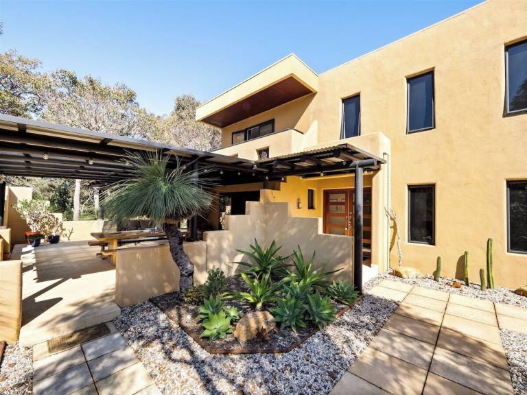 House Gracetown