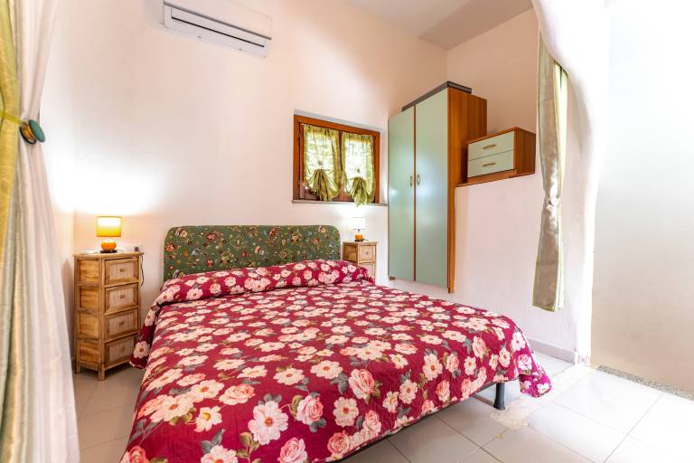 Villa 'Alice' with Private Terrace, Wi-Fi and Air Conditioning — photo 3