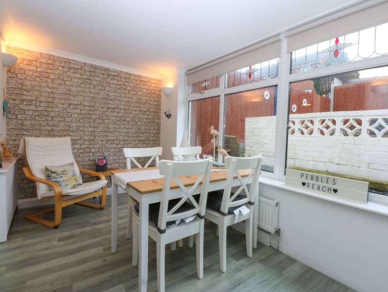 Cottage with garden | Beach view — photo 5