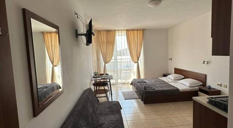 Студио за гости Трипъл Н Слънчев Бряг - Triple N Guest Studio Sunny Beach in Sunny beach
