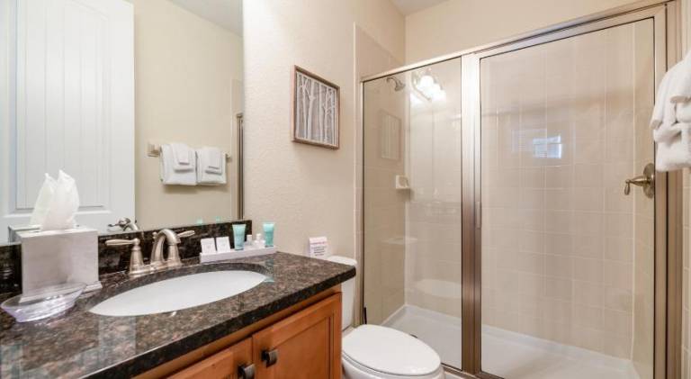 Nice vacation home with pool & jacuzzi | Pet-friendly — photo 3