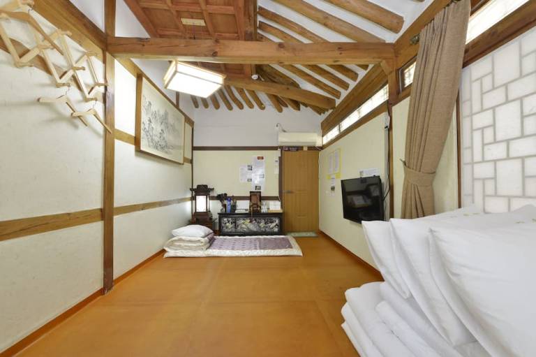 DASOMCHAE Hostel