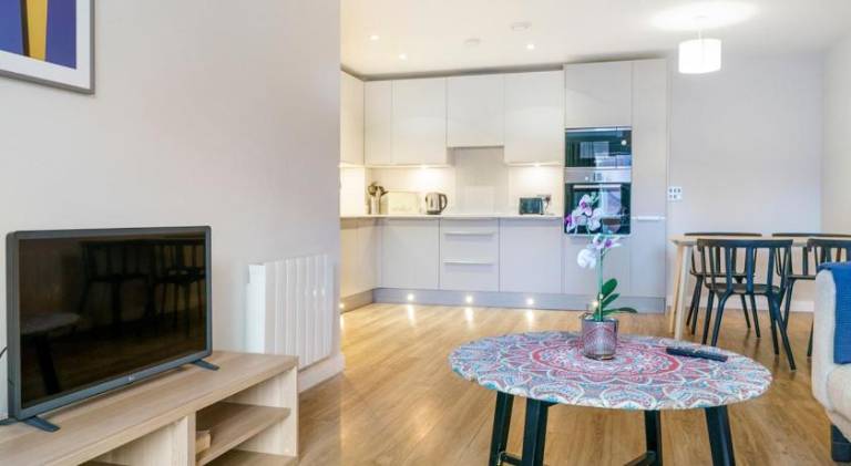 Rental apartment | Close to Belfast City Hall — photo 2