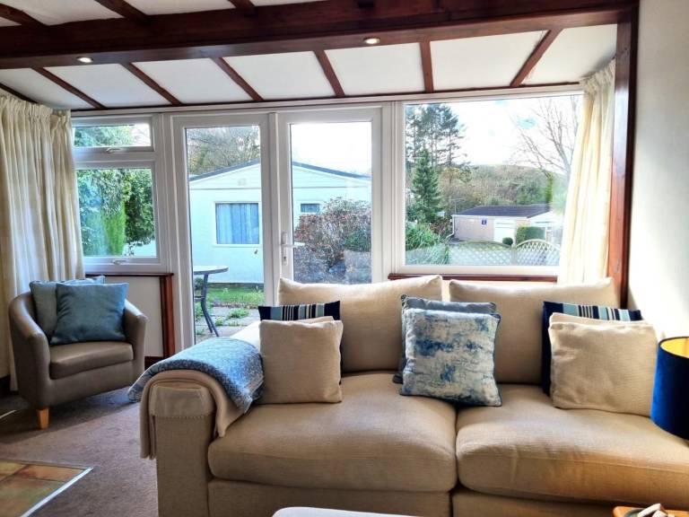 House | Water view — photo 3