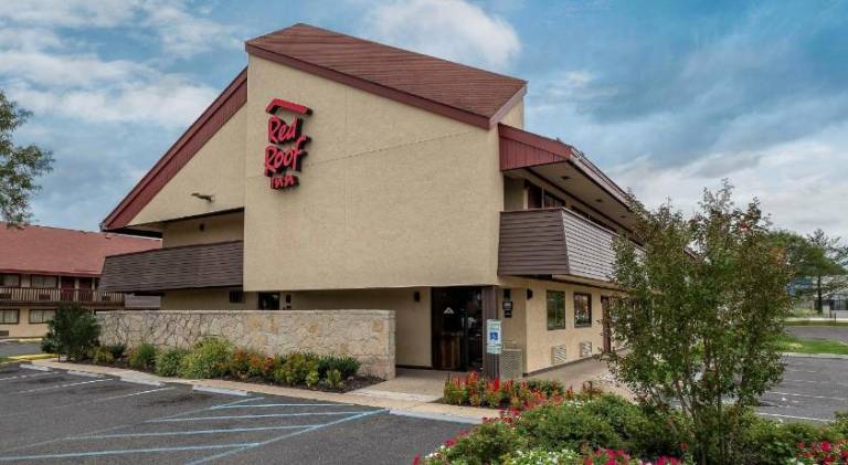 Red Roof Inn Mt Laurel — photo 4