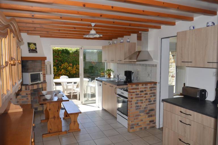 Pleasant gite with yard & BBQ | Pets are welcome — photo 4