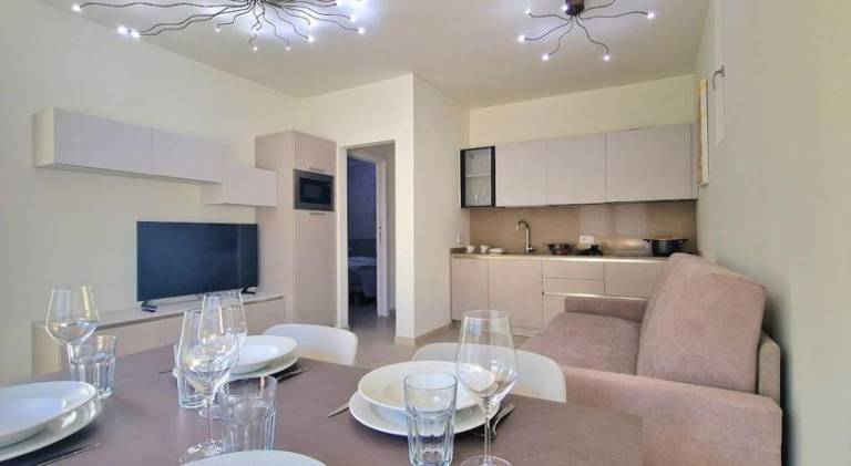 Holiday apartment with 2 rooms for 6 persons in Cavaion Veronese
