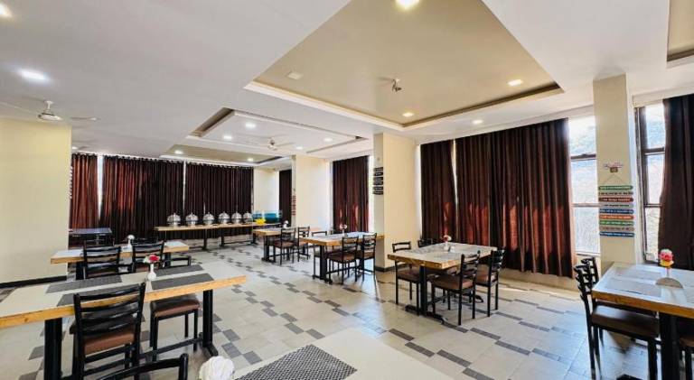 HOTEL LALIT INN — photo 3