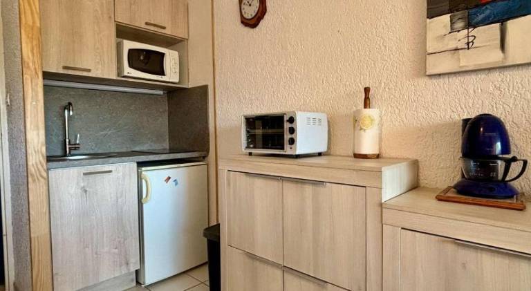 Charming rental apartment with pool | Beach nearby | Pets are welcome — photo 5