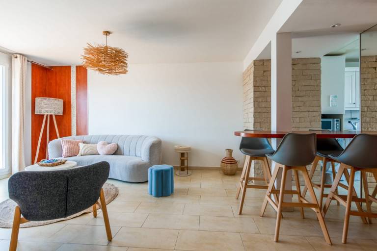 Child-friendly rental apartment with terrace & barbeque | Beach nearby | Perfect for remote work | Pet-friendly — photo 3