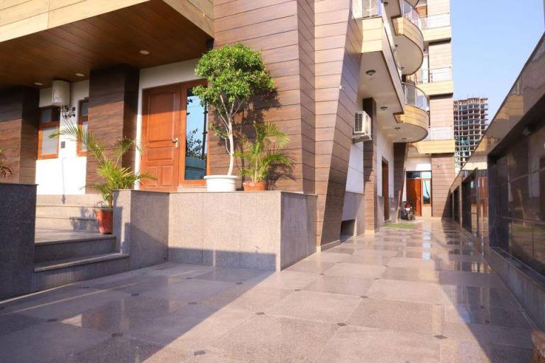 Serviced apartment with terrace | Pets are welcome — photo 3