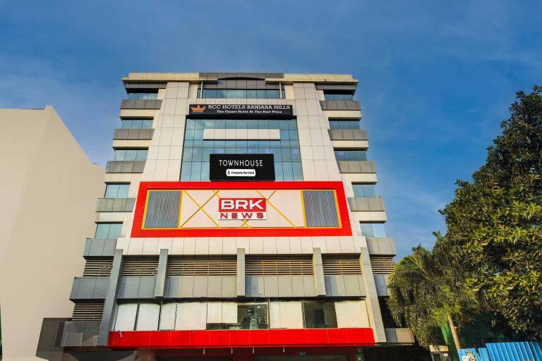 Super Townhouse Rcc Hotel Banjara Hills