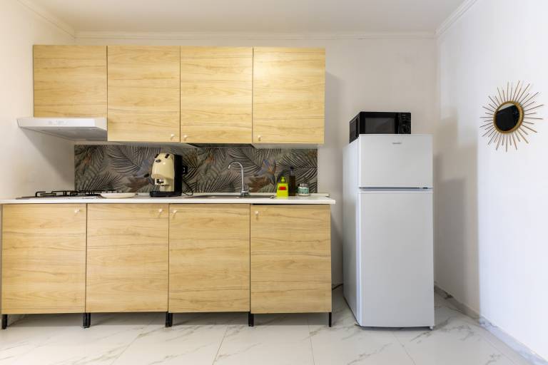 Apartment with barbeque, pool & fast internet | Garden view | Beach nearby | Pet-friendly — photo 5
