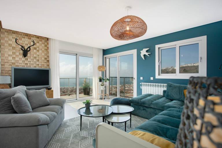 Apartment 'Nazaré Dream View' with Sea View, Shared Pool and Wi-Fi — photo 3