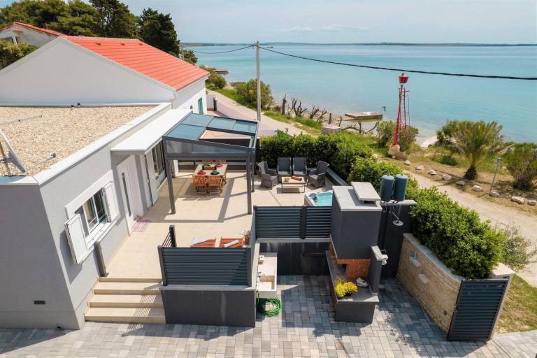 Ferienhaus in Košljun für max. 6 Personen Ferienhaus in Košljun für max. 6 Personen