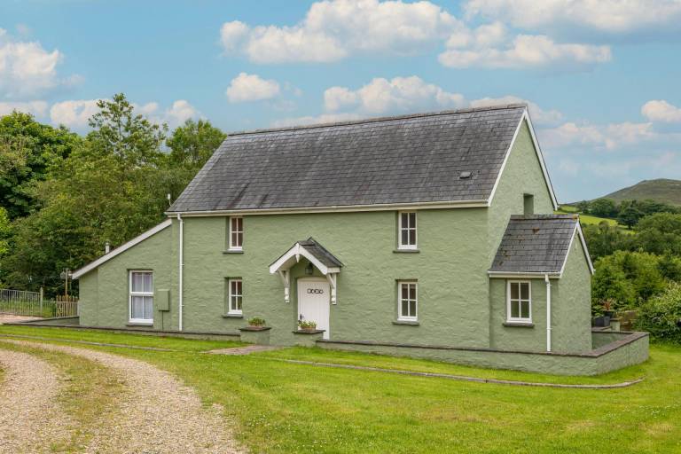 Dom wiejski  Crymych