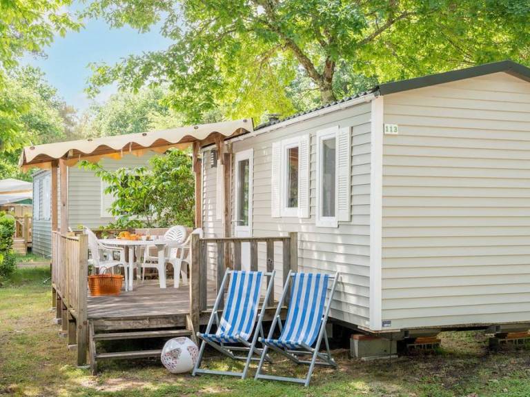Children-friendly mobile home with heated pool & patio | Pets are welcome — photo 4