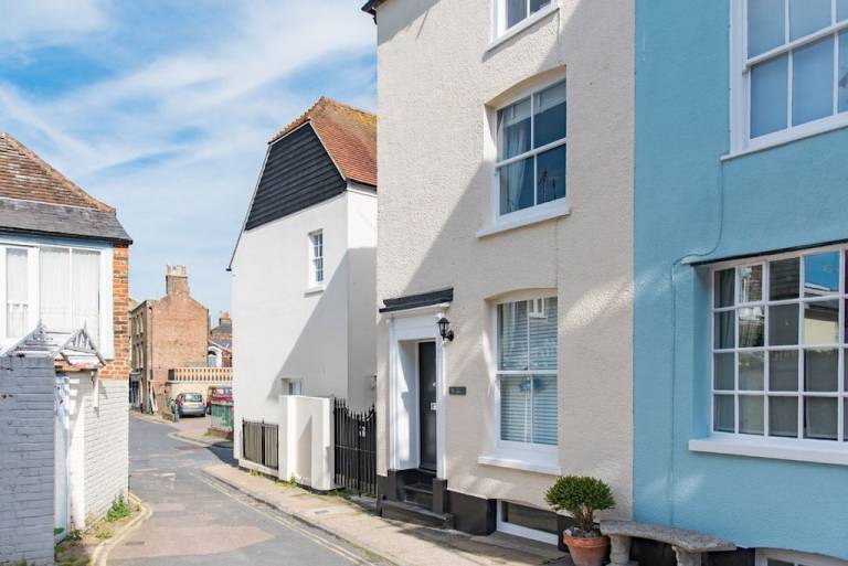 Cottage  Deal