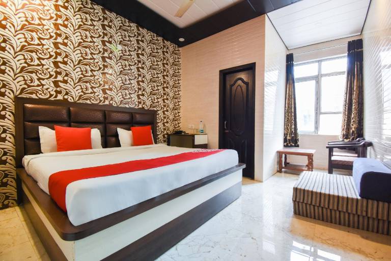OYO Hotel Holy City — photo 2