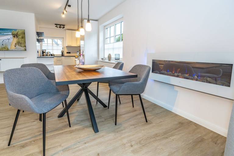 3-Zimmer-Ferienwohnung, für max. 3 Personen mit Terrasse. in Sylt