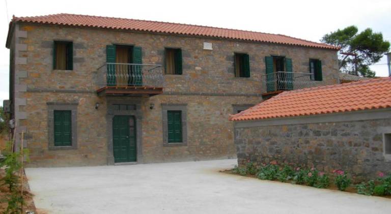 Villa with 2 rooms for 6 persons — photo 5