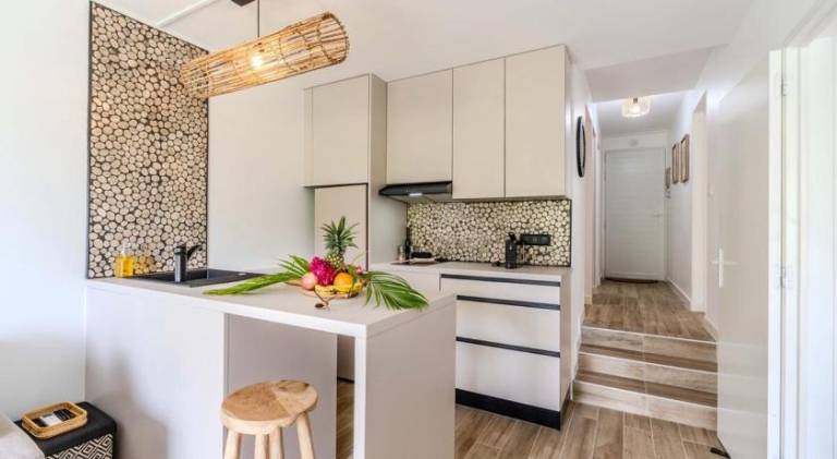Fully equipped apartment with pool & patio | Dogs allowed — photo 4